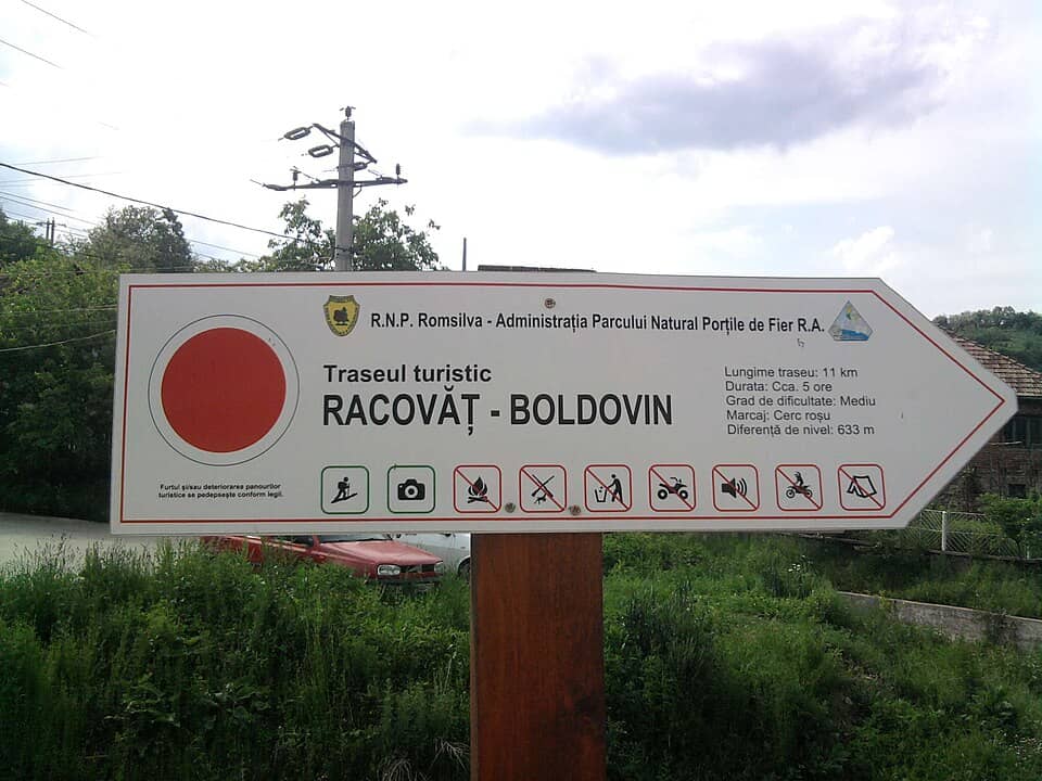 Porțile de Fier & Clisura Dunării: Guidepost red point to Racovat-Boldovin