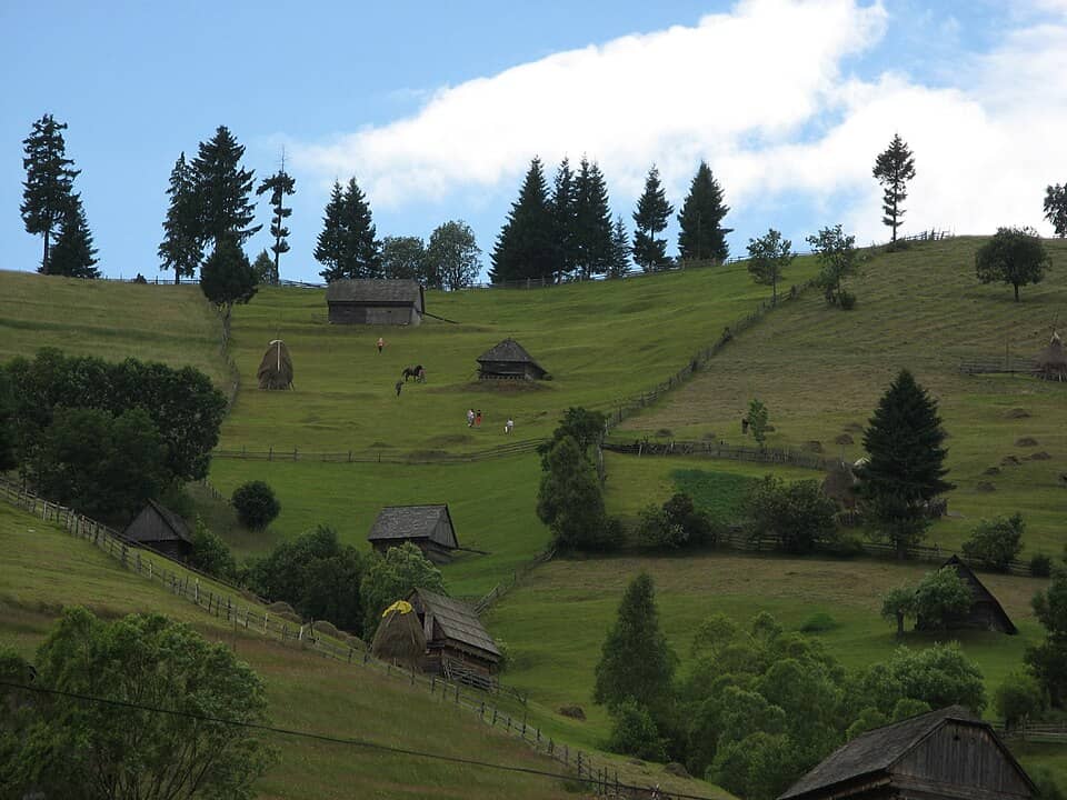 Leaota: Paysage Moeciu Roumanie