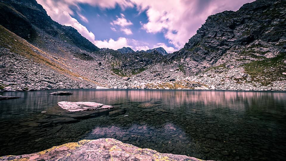 Făgăraș: Caltun lake - Romania - Landscape photography (36669780425)