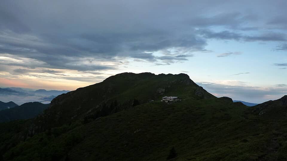 Balcanul Central: Хижа Ехо и връх Кавладан - panoramio