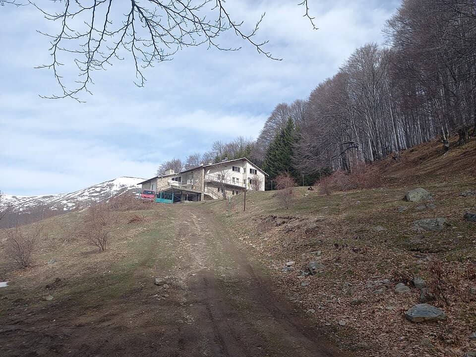 Balcanul de Vest: Etropole și Zlatița: Svishti plaz hut