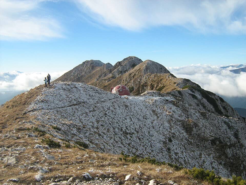 Piatra Craiului: Pe Vf. Ascutit (2156m) - panoramio
