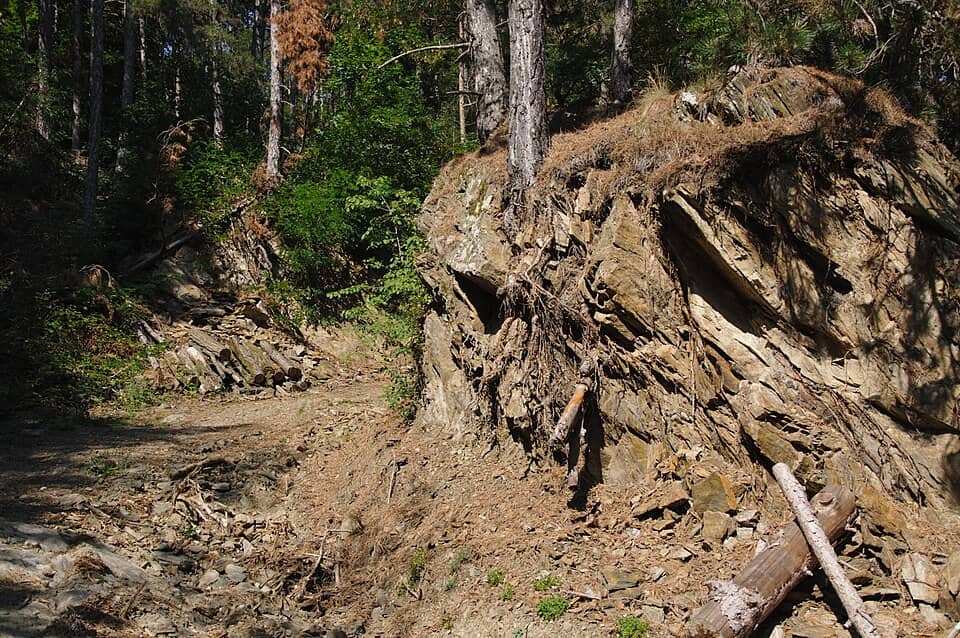 Șipka, Buzludja și Valea Trandafirilor: Tourist trail - panoramio