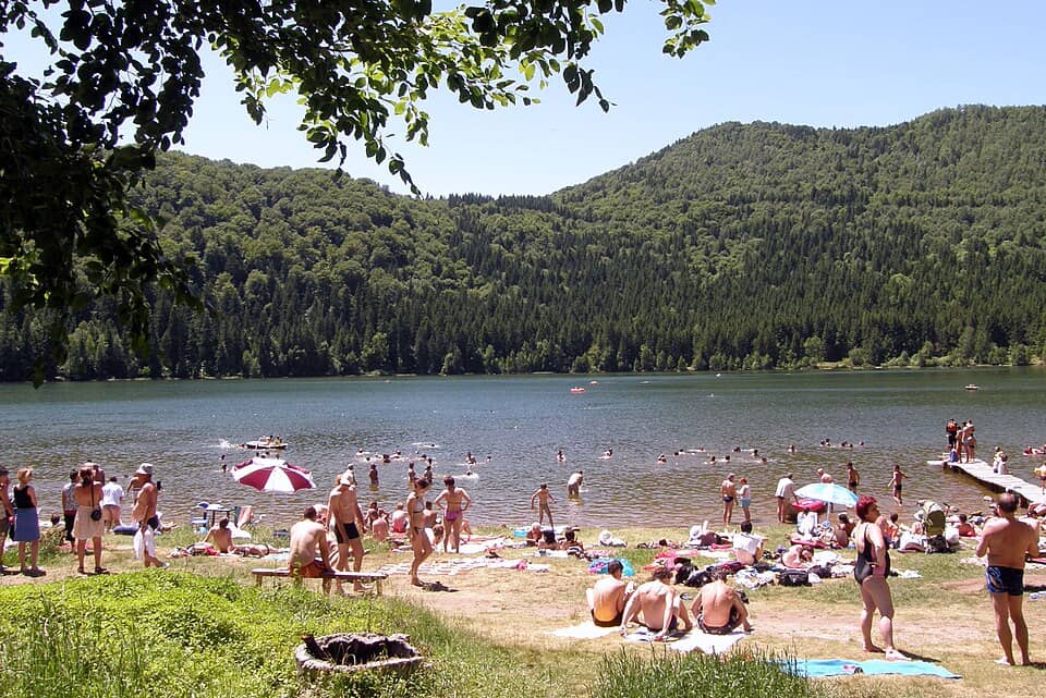 Bodoc & Baraolt: Beaches at St. Ana Lake - panoramio