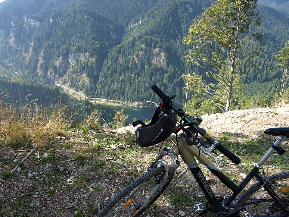 Căpățânii: Spre Curmatura Oltetului - Az Oltet hágó felé - panoramio