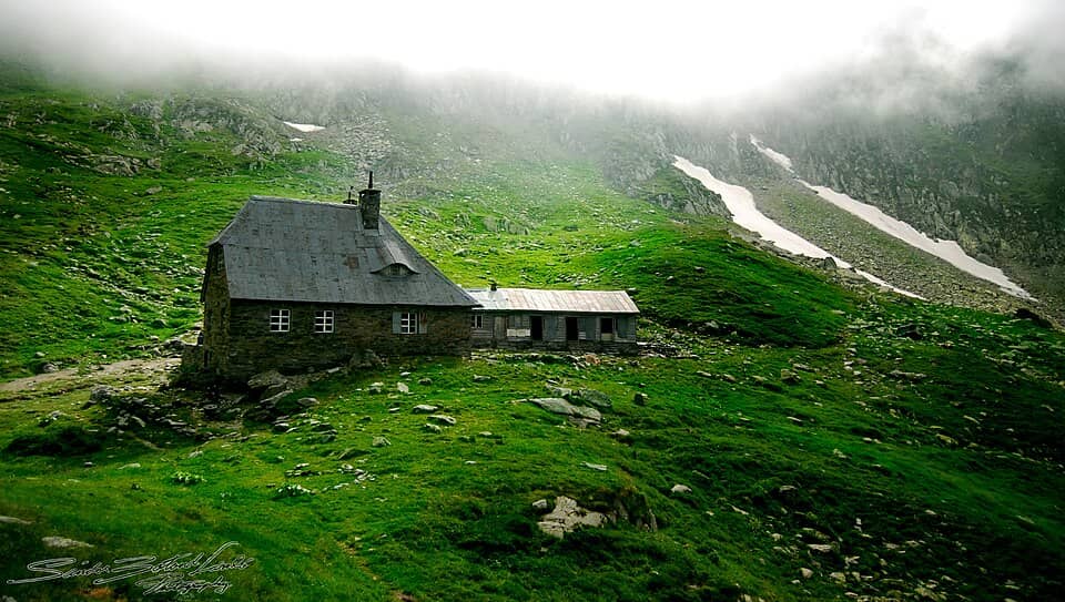 Făgăraș: Cabana Podragu Fagaras Mountains (67059783)