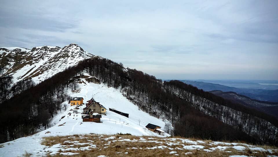 Balcanul Central: Хижа Мазалат - panoramio (1)