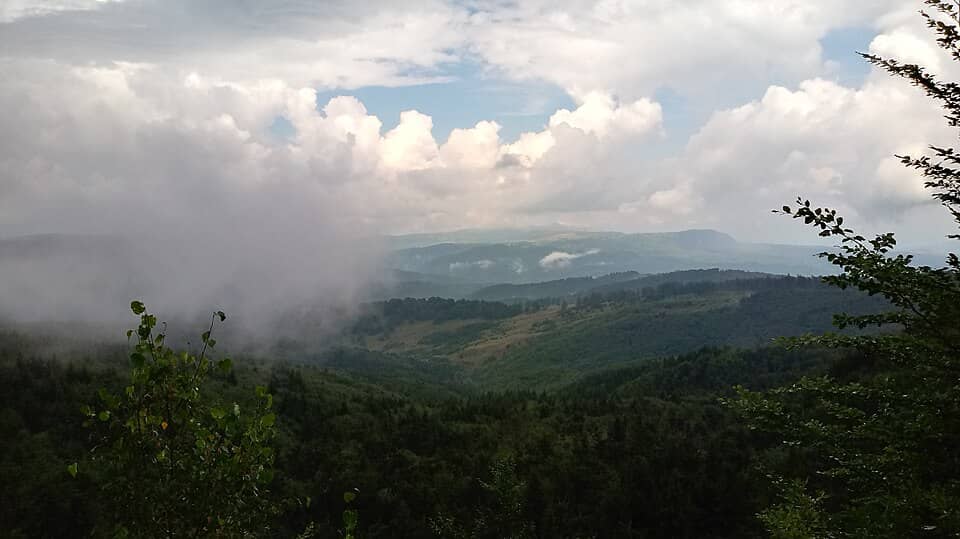Gutâi, Igniș & Țibleș: Beautiful clouds on Gutai Mountain, Maramures, Romania