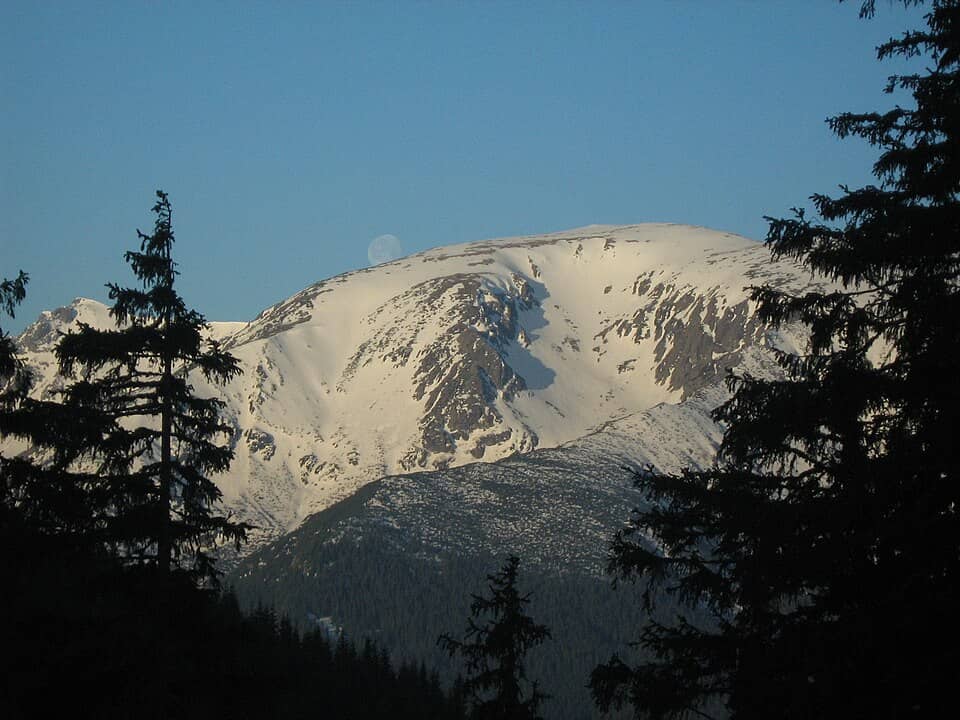 Parâng: Apus de Lună după Muntele Mija - panoramio